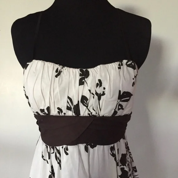 Ruby Rox Spring Dress - Picture 2 of 8